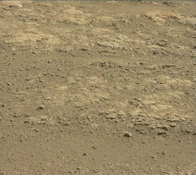 Sol 2466: Mast Camera (Mastcam)