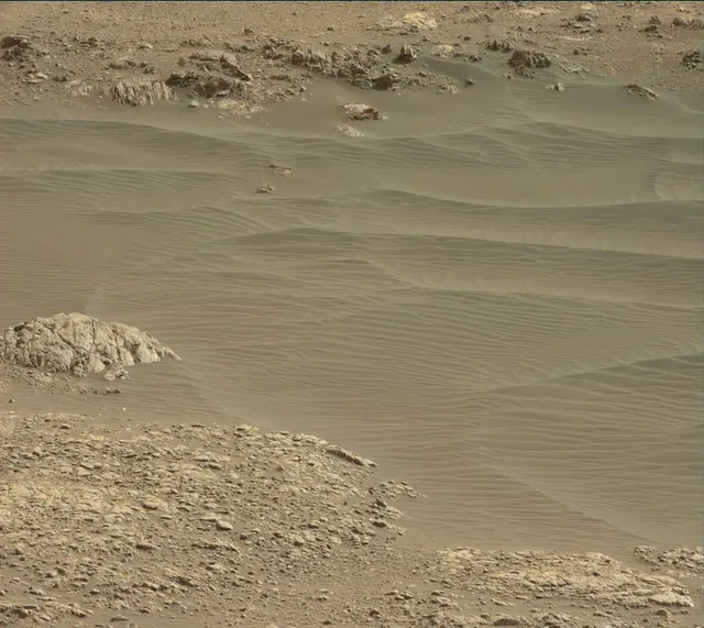 Sol 2466: Mast Camera (Mastcam)