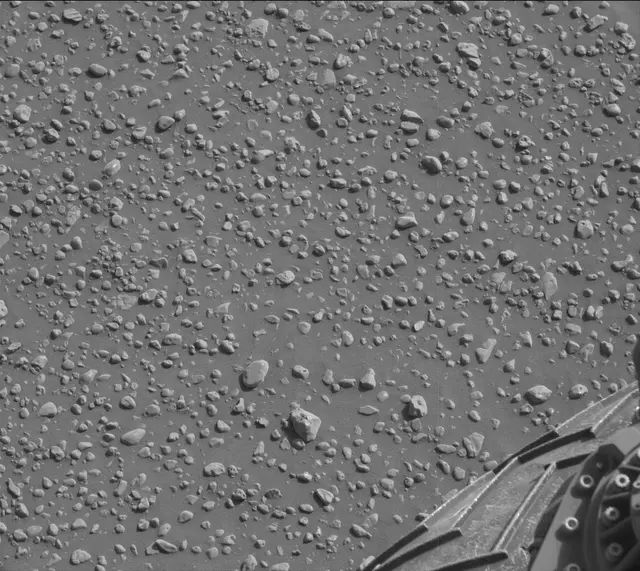 Sol 2466: Mast Camera (Mastcam)