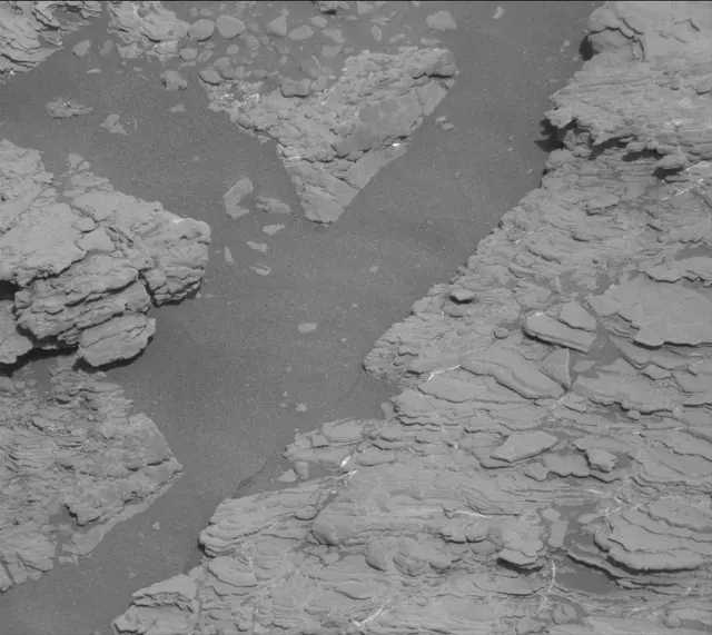 Sol 2466: Mast Camera (Mastcam)