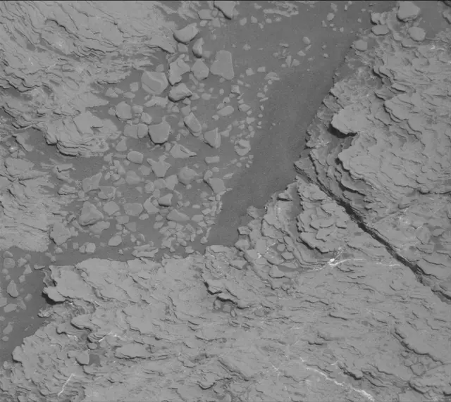 Sol 2466: Mast Camera (Mastcam)