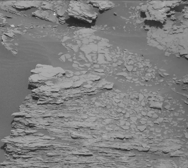 Sol 2466: Mast Camera (Mastcam)