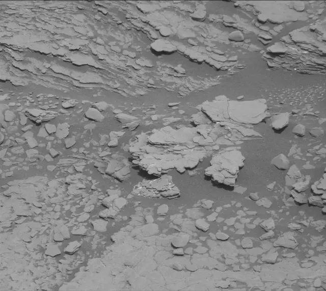 Sol 2466: Mast Camera (Mastcam)