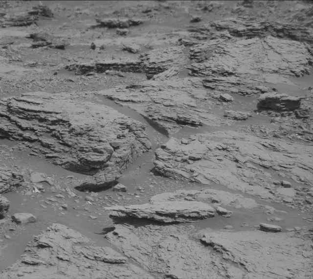 Sol 2466: Mast Camera (Mastcam)