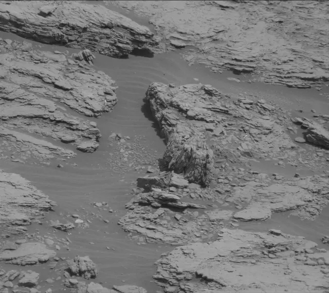 Sol 2466: Mast Camera (Mastcam)