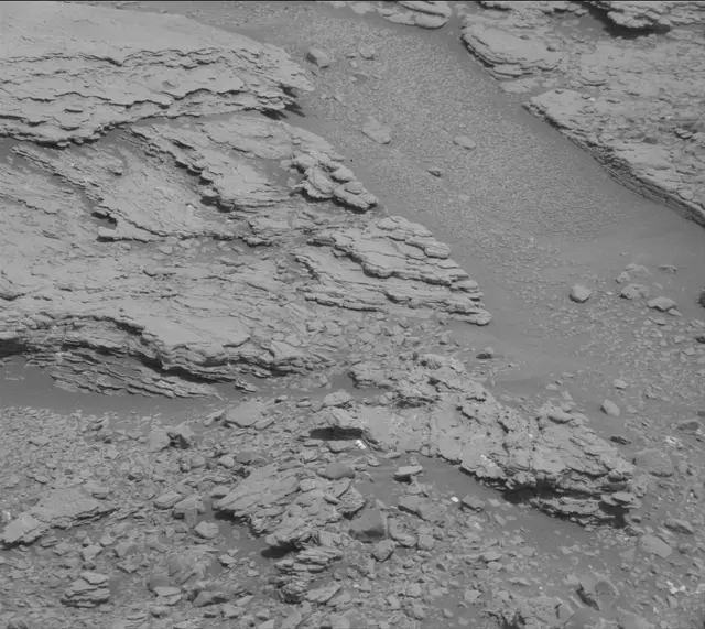 Sol 2466: Mast Camera (Mastcam)