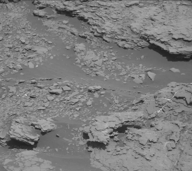 Sol 2466: Mast Camera (Mastcam)