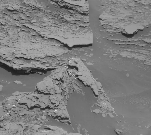 Sol 2466: Mast Camera (Mastcam)