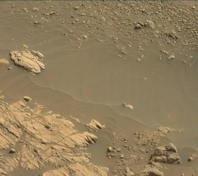 Sol 2468: Mast Camera (Mastcam)