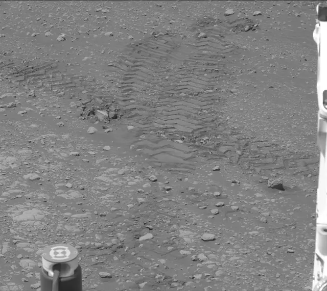 Sol 2469: Mast Camera (Mastcam)