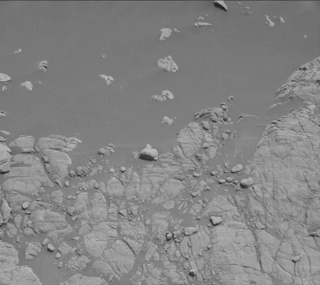 Sol 2469: Mast Camera (Mastcam)