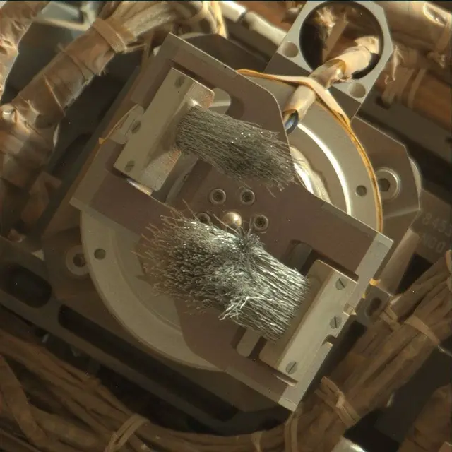 Sol 2470: Mast Camera (Mastcam)