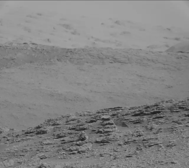 Sol 2471: Mast Camera (Mastcam)