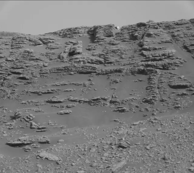 Sol 2471: Mast Camera (Mastcam)