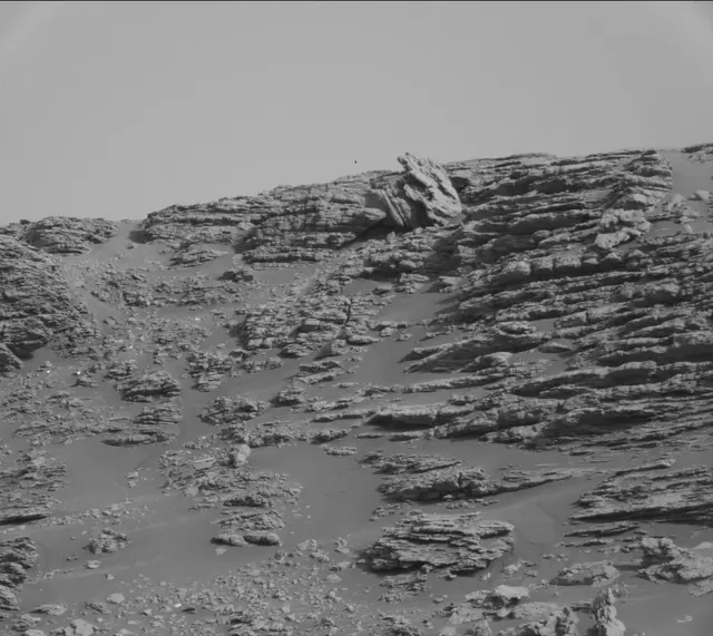 Sol 2471: Mast Camera (Mastcam)