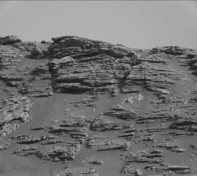 Sol 2471: Mast Camera (Mastcam)