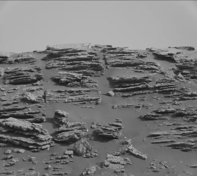 Sol 2471: Mast Camera (Mastcam)