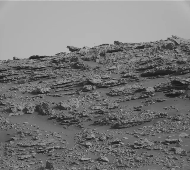 Sol 2471: Mast Camera (Mastcam)