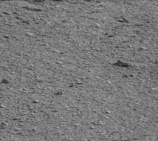 Sol 2471: Mast Camera (Mastcam)