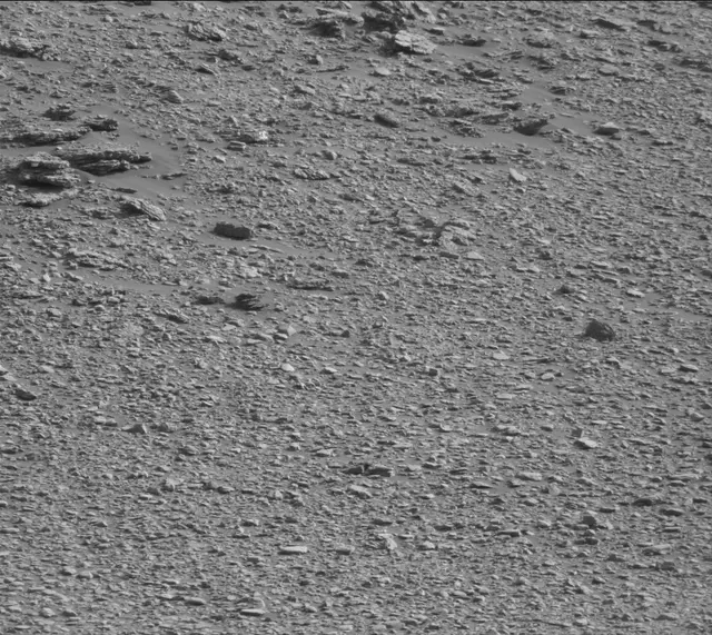 Sol 2471: Mast Camera (Mastcam)