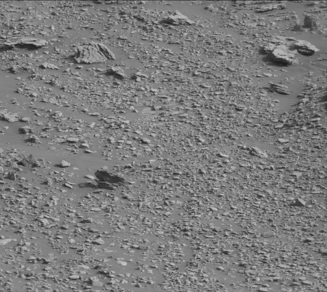 Sol 2471: Mast Camera (Mastcam)