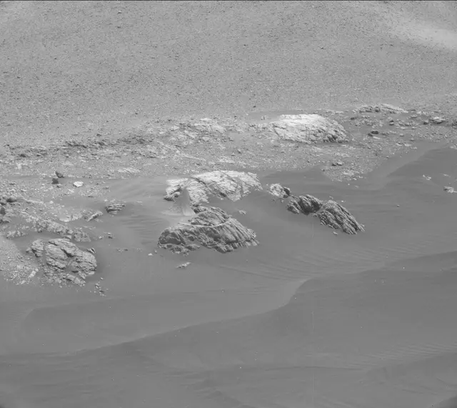 Sol 2472: Mast Camera (Mastcam)