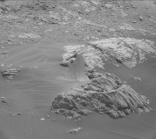 Sol 2472: Mast Camera (Mastcam)
