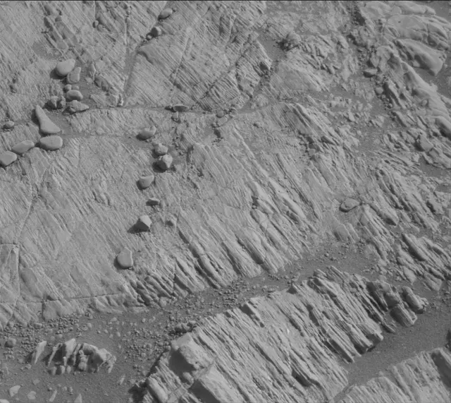 Sol 2472: Mast Camera (Mastcam)