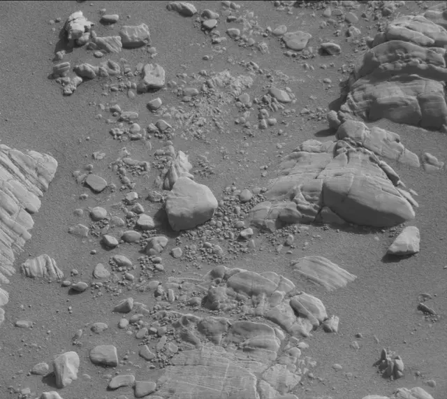 Sol 2472: Mast Camera (Mastcam)