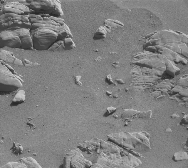 Sol 2472: Mast Camera (Mastcam)
