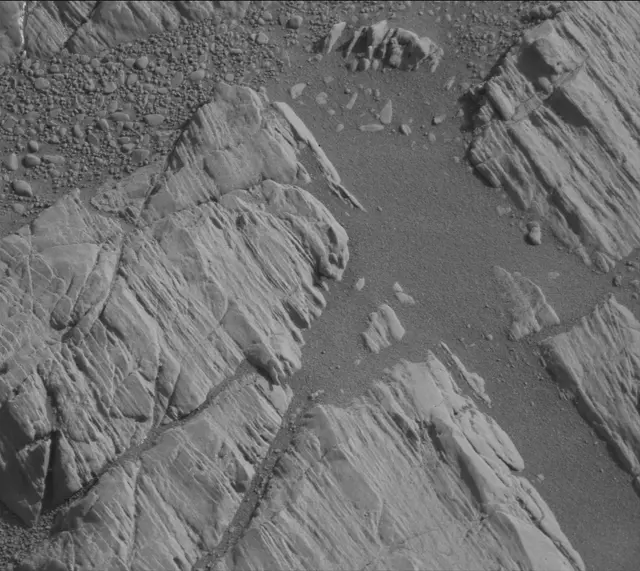 Sol 2472: Mast Camera (Mastcam)