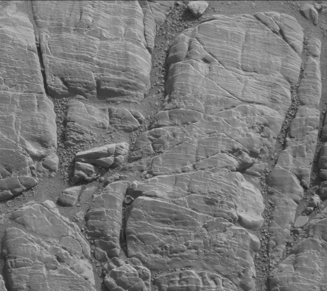 Sol 2472: Mast Camera (Mastcam)