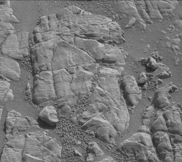 Sol 2472: Mast Camera (Mastcam)