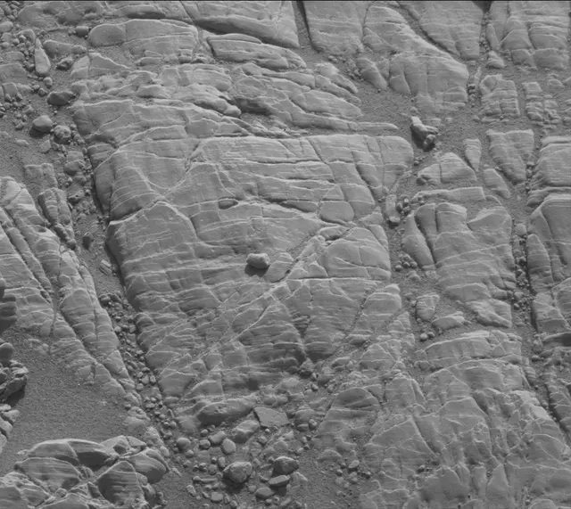 Sol 2472: Mast Camera (Mastcam)
