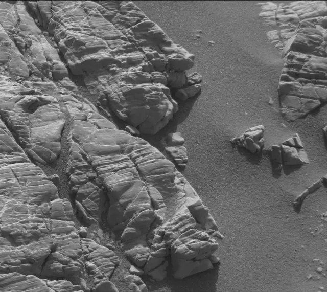 Sol 2472: Mast Camera (Mastcam)