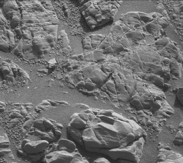 Sol 2472: Mast Camera (Mastcam)