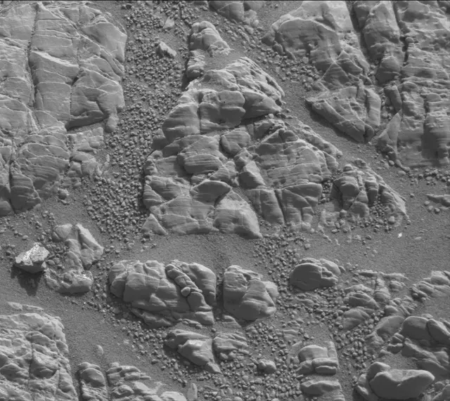Sol 2472: Mast Camera (Mastcam)