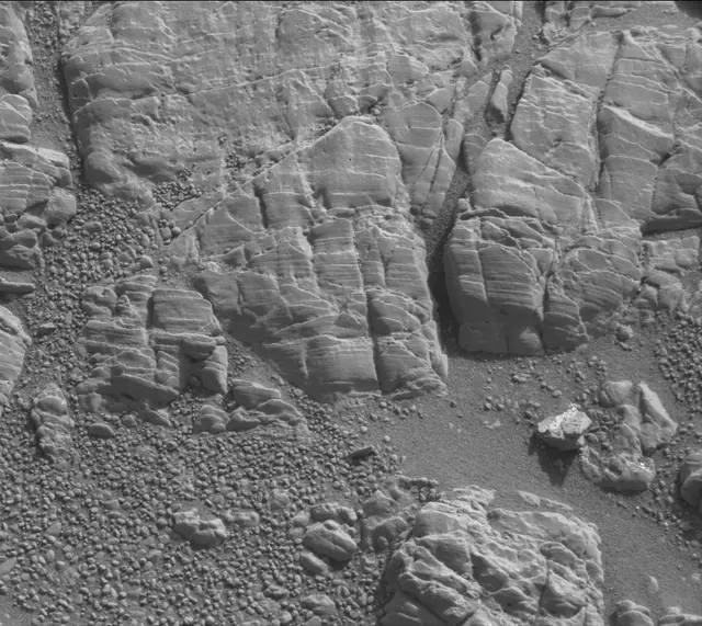 Sol 2472: Mast Camera (Mastcam)