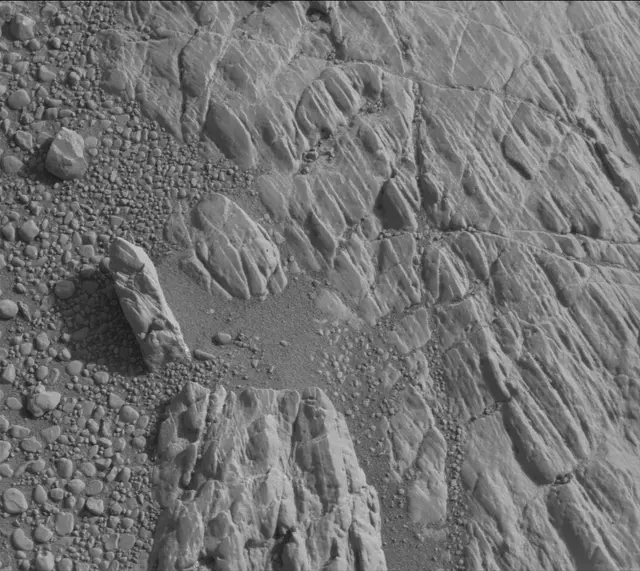Sol 2472: Mast Camera (Mastcam)