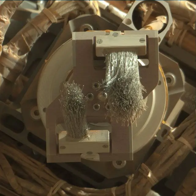 Sol 2472: Mast Camera (Mastcam)