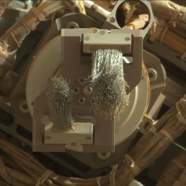 Sol 2472: Mast Camera (Mastcam)