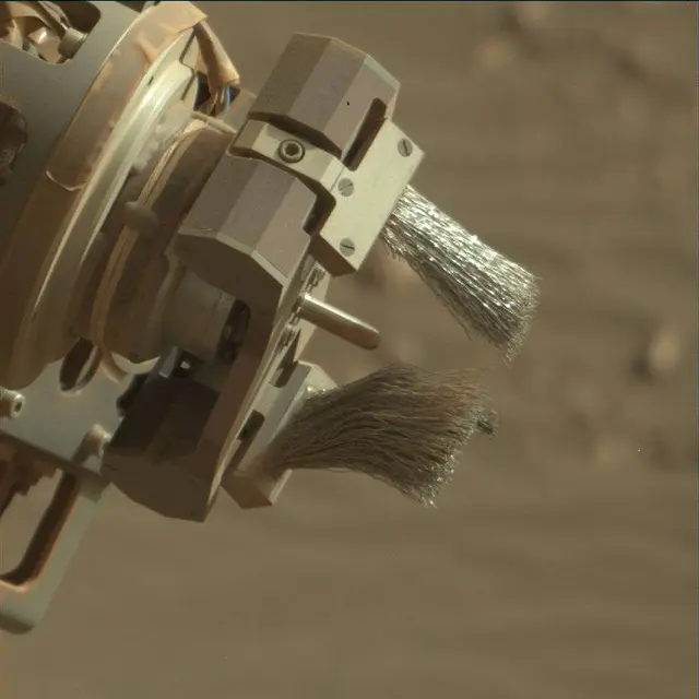 Sol 2472: Mast Camera (Mastcam)