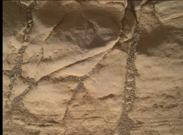 Sol 2472: Mars Hand Lens Imager (MAHLI)