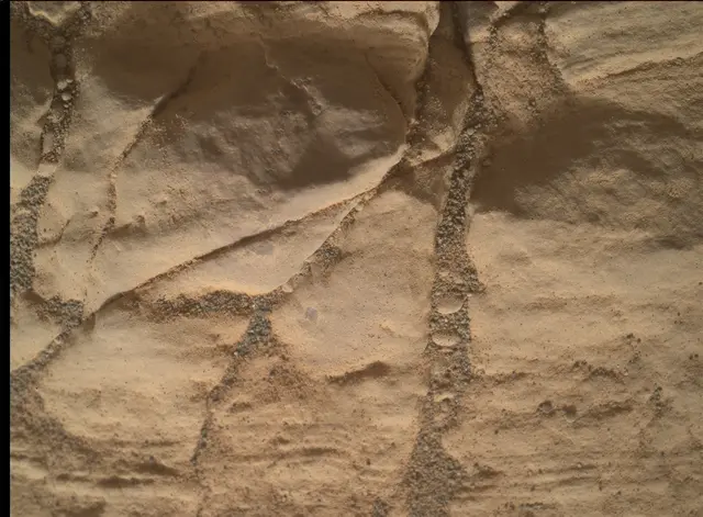 Sol 2472: Mars Hand Lens Imager (MAHLI)