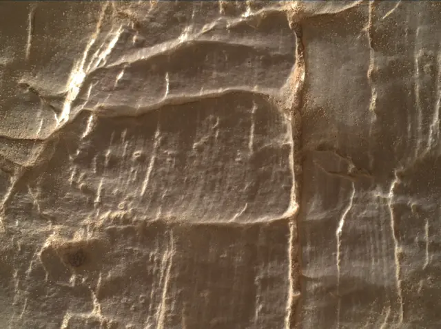 Sol 2472: Mars Hand Lens Imager (MAHLI)