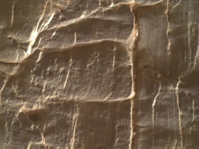 Sol 2472: Mars Hand Lens Imager (MAHLI)