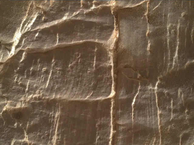 Sol 2472: Mars Hand Lens Imager (MAHLI)