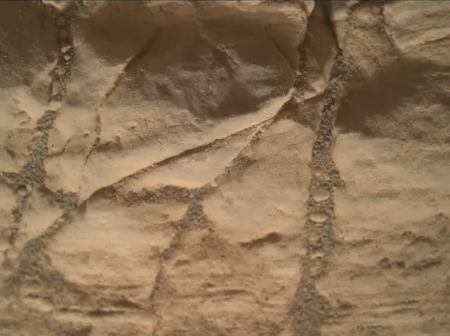Sol 2472: Mars Hand Lens Imager (MAHLI)