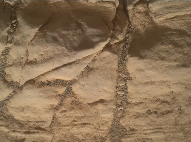 Sol 2472: Mars Hand Lens Imager (MAHLI)