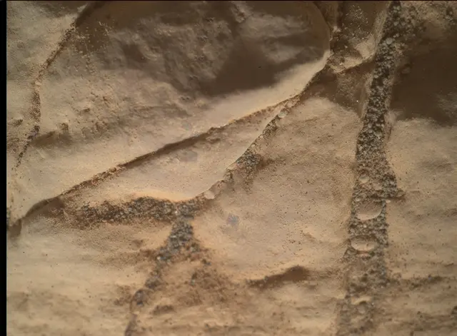 Sol 2472: Mars Hand Lens Imager (MAHLI)